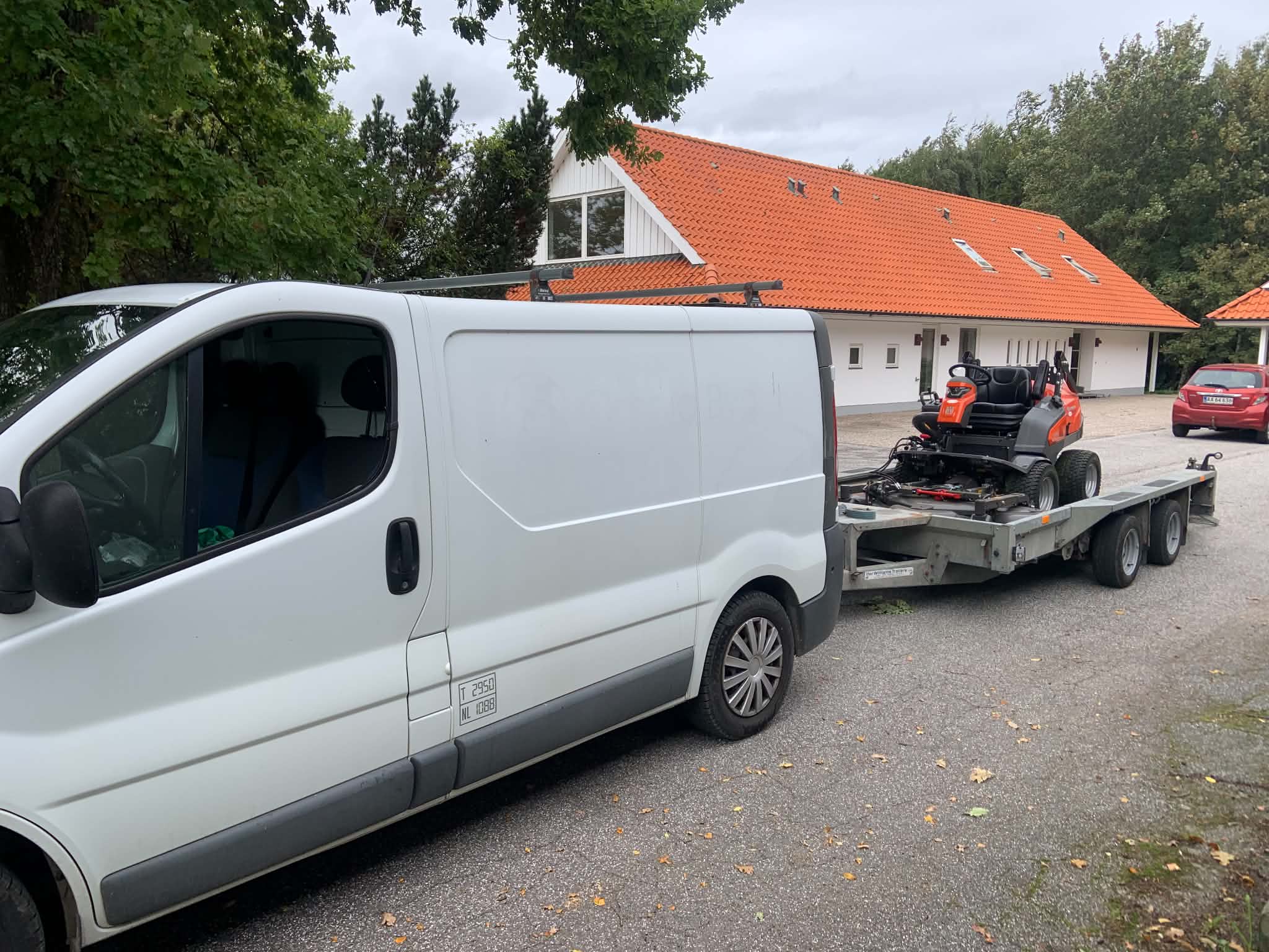 Varevogn og trailer